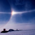 800px-Halo_and_sun_dog_-_NOAA